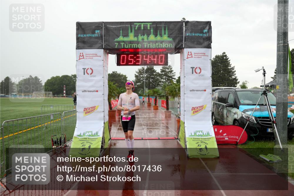 15.06.2025 - 7 Türme Triathlon Michael Strokosch http://msf.ph/oto/8017436 15.06.2025 15:34:40 Ziel 215 meine-sportfotos.de