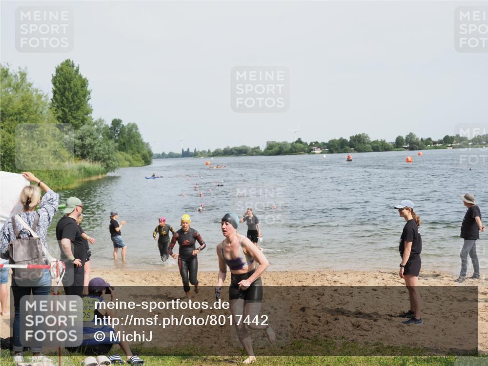21.06.2025 - 27. Vierlanden-Triathlon MichiJ http://msf.ph/oto/8017442 15.06.2026 10:17:40 Schwimmen 485, 488, 492, 493, 519, 532, 537, 552, 557, 562, 572, 588, 626 meine-sportfotos.de