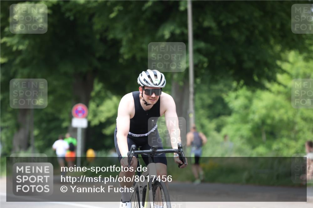 15.06.2025 - 7 Türme Triathlon Yannick Fuchs http://msf.ph/oto/8017456 15.06.2025 13:30:53 Radfahren 1052 meine-sportfotos.de