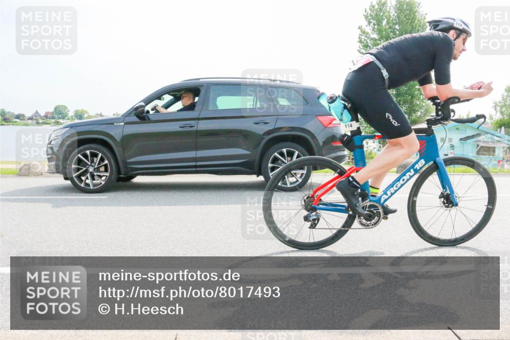 15.06.2025 - 27. Vierlanden-Triathlon H.Heesch http://msf.ph/oto/8017493 15.06.2025 10:03:40 Radfahren 58, 114, 304, 308 meine-sportfotos.de