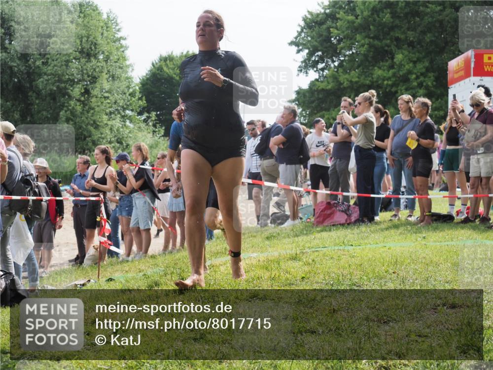15.06.2025 - 27. Vierlanden-Triathlon KatJ http://msf.ph/oto/8017715 15.06.2025 10:17:05 Schwimmen 471, 479, 484, 510, 551, 566, 567, 595, 602, 610 meine-sportfotos.de