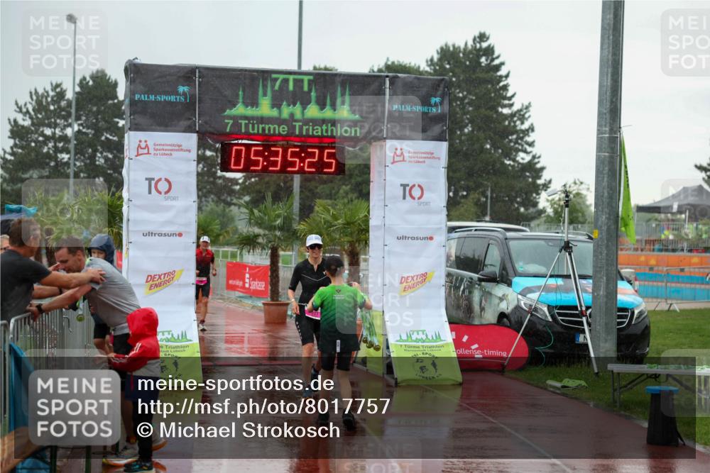 15.06.2025 - 7 Türme Triathlon Michael Strokosch http://msf.ph/oto/8017757 15.06.2025 15:35:25 Ziel 281 meine-sportfotos.de