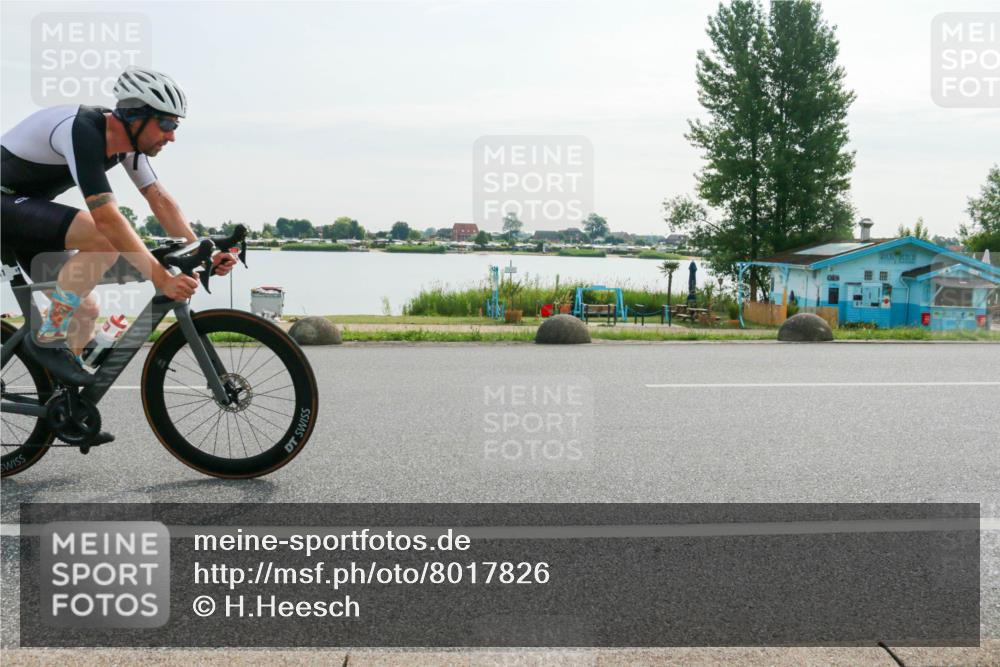 15.06.2025 - 27. Vierlanden-Triathlon H.Heesch http://msf.ph/oto/8017826 15.06.2025 09:20:58 Radfahren 21, 111, 213 meine-sportfotos.de