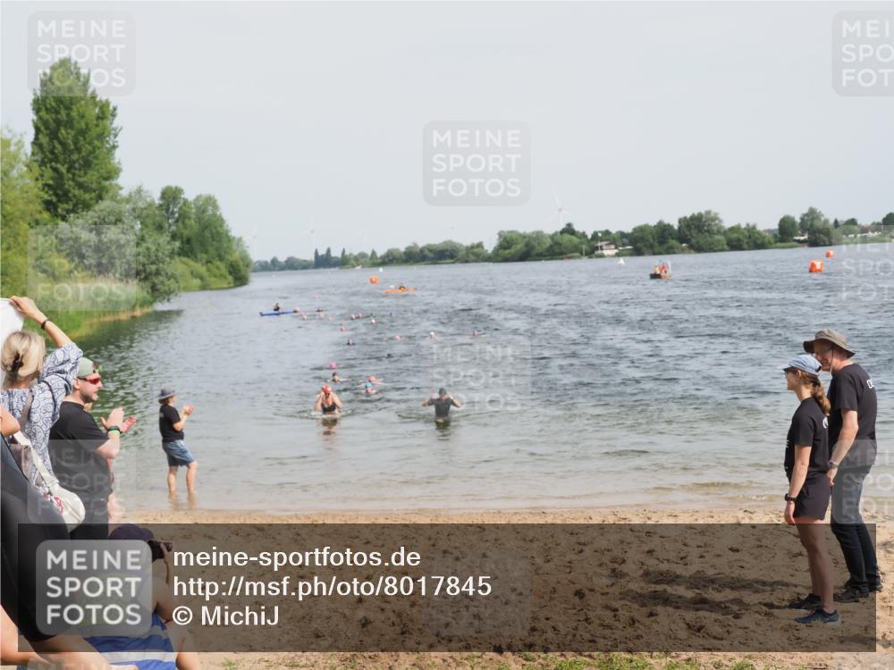 21.06.2025 - 27. Vierlanden-Triathlon MichiJ http://msf.ph/oto/8017845 15.06.2026 10:18:08 Schwimmen 515, 550, 568, 629 meine-sportfotos.de