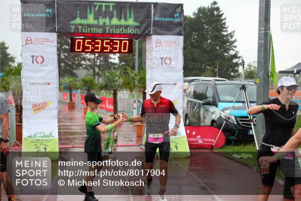 15.06.2025 - 7 Türme Triathlon Michael Strokosch http://msf.ph/oto/8017904 15.06.2025 15:35:29 Ziel 281 meine-sportfotos.de