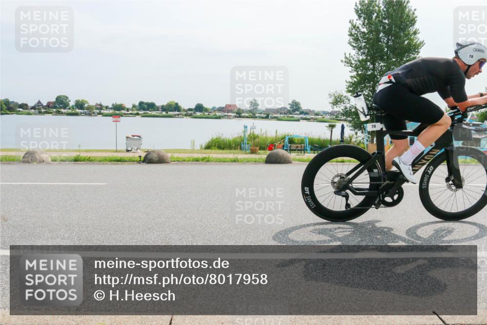 15.06.2025 - 27. Vierlanden-Triathlon H.Heesch http://msf.ph/oto/8017958 15.06.2025 10:13:04 Radfahren 78 meine-sportfotos.de