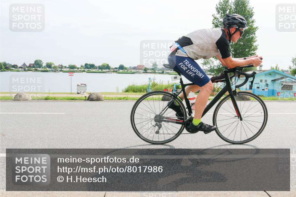 15.06.2025 - 27. Vierlanden-Triathlon H.Heesch http://msf.ph/oto/8017986 15.06.2025 10:13:28 Radfahren 90 meine-sportfotos.de