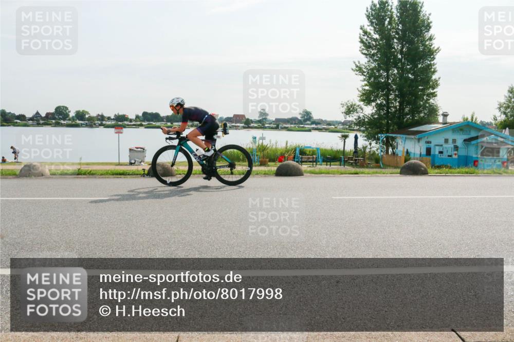 15.06.2025 - 27. Vierlanden-Triathlon H.Heesch http://msf.ph/oto/8017998 15.06.2025 09:22:47 Radfahren 116, 228 meine-sportfotos.de