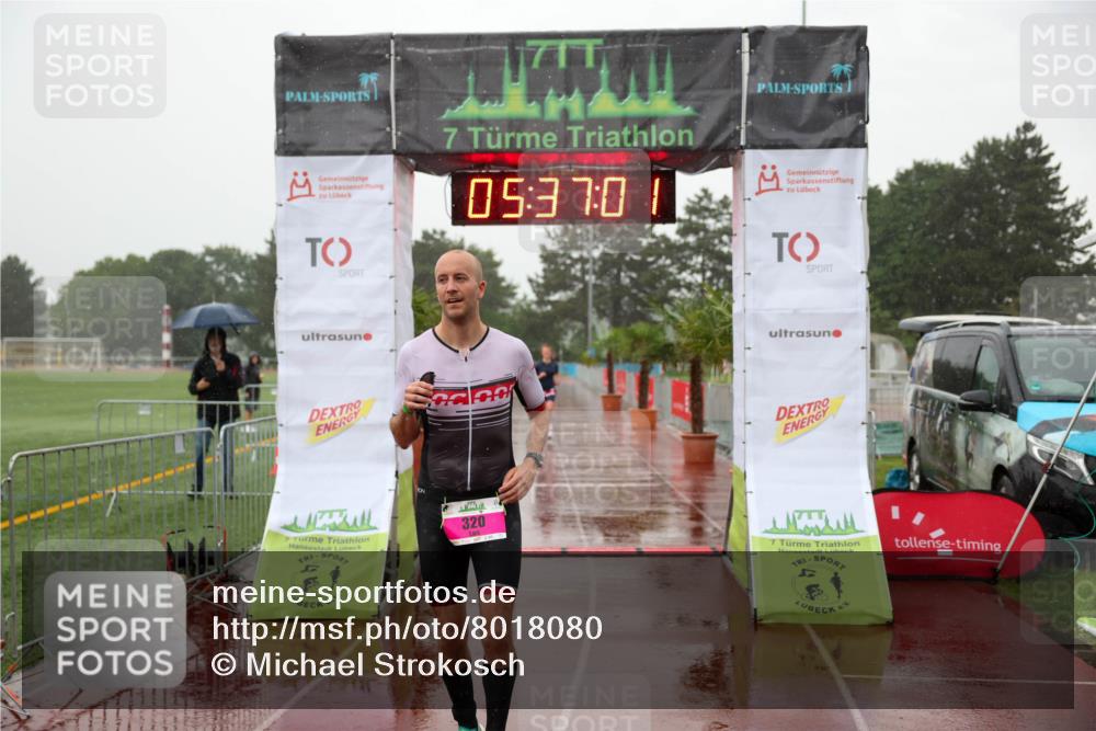 15.06.2025 - 7 Türme Triathlon Michael Strokosch http://msf.ph/oto/8018080 15.06.2025 15:37:00 Ziel 298, 339 meine-sportfotos.de