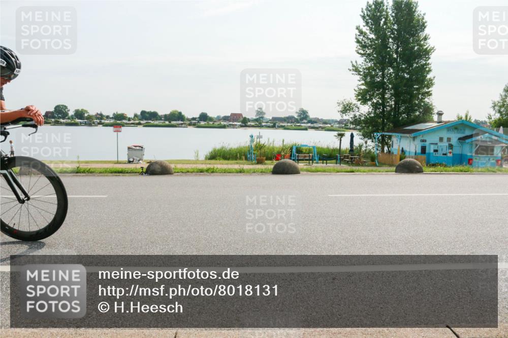 15.06.2025 - 27. Vierlanden-Triathlon H.Heesch http://msf.ph/oto/8018131 15.06.2025 09:23:37 Radfahren 109 meine-sportfotos.de