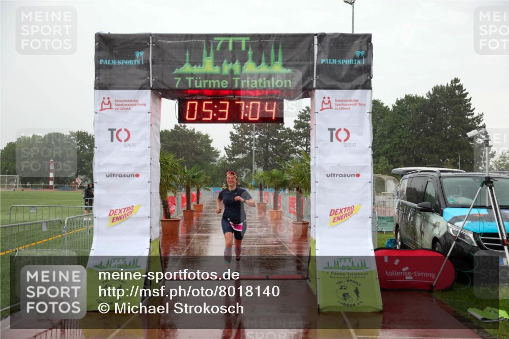 15.06.2025 - 7 Türme Triathlon Michael Strokosch http://msf.ph/oto/8018140 15.06.2025 15:37:04 Ziel 298, 339 meine-sportfotos.de