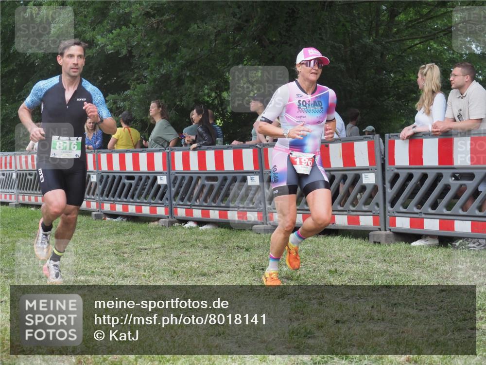 21.06.2025 - 27. Vierlanden-Triathlon KatJ http://msf.ph/oto/8018141 15.06.2025 13:17:57 Ziel 196, 691, 816 meine-sportfotos.de