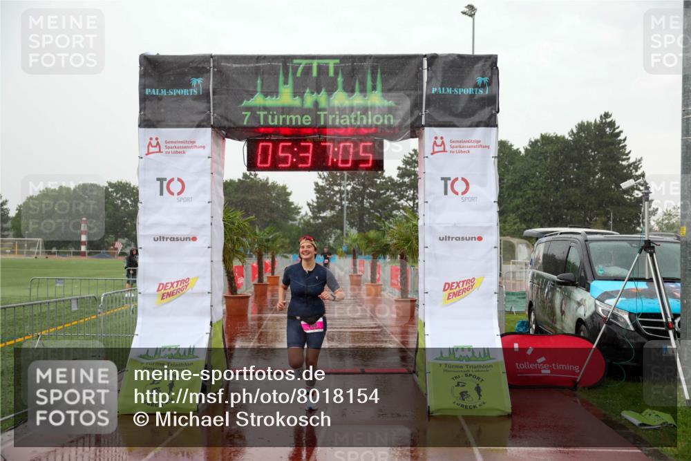 15.06.2025 - 7 Türme Triathlon Michael Strokosch http://msf.ph/oto/8018154 15.06.2025 15:37:05 Ziel 298, 339 meine-sportfotos.de