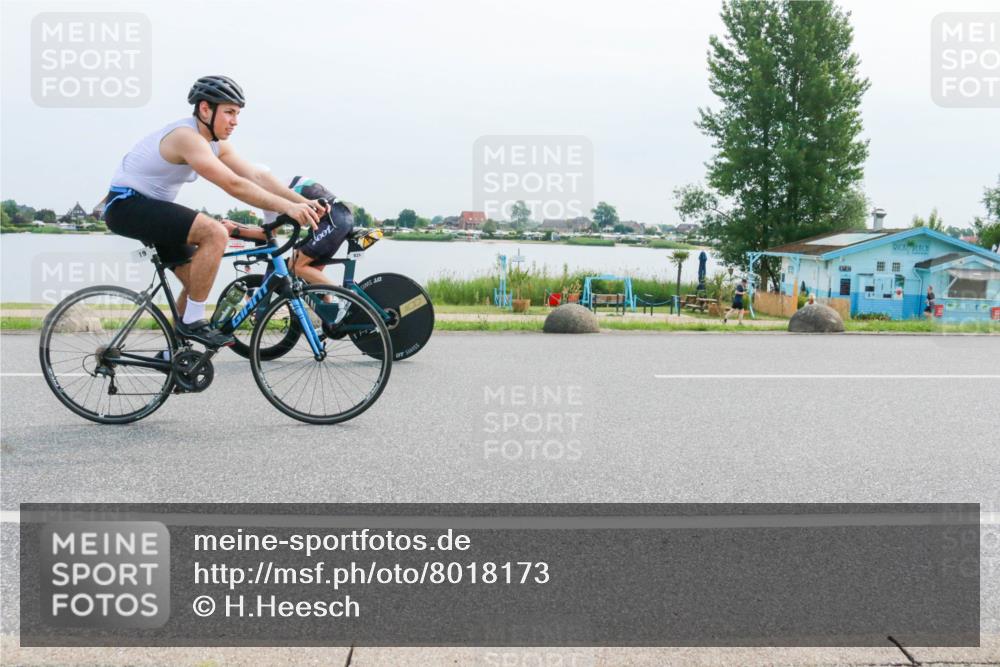 15.06.2025 - 27. Vierlanden-Triathlon H.Heesch http://msf.ph/oto/8018173 15.06.2025 11:14:33 Radfahren 19, 209, 663, 831, 855 meine-sportfotos.de