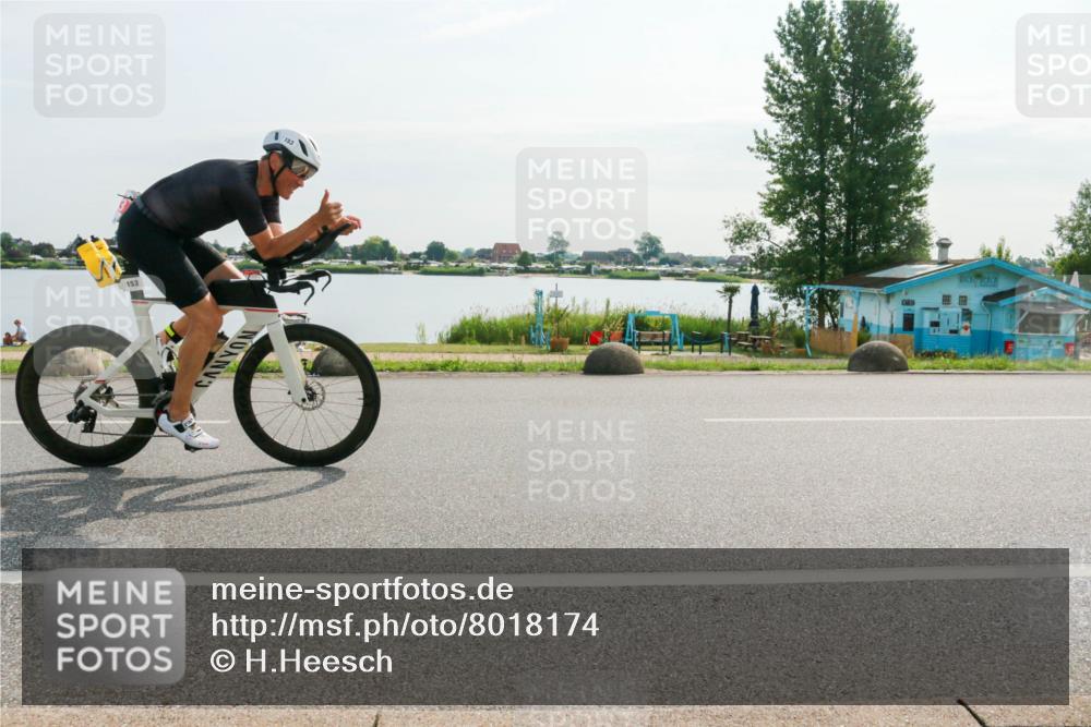 15.06.2025 - 27. Vierlanden-Triathlon H.Heesch http://msf.ph/oto/8018174 15.06.2025 09:24:37 Radfahren 153, 160 meine-sportfotos.de