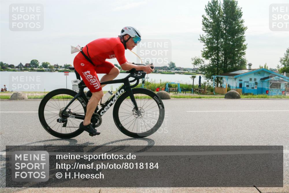 15.06.2025 - 27. Vierlanden-Triathlon H.Heesch http://msf.ph/oto/8018184 15.06.2025 09:24:40 Radfahren 65, 153, 160 meine-sportfotos.de