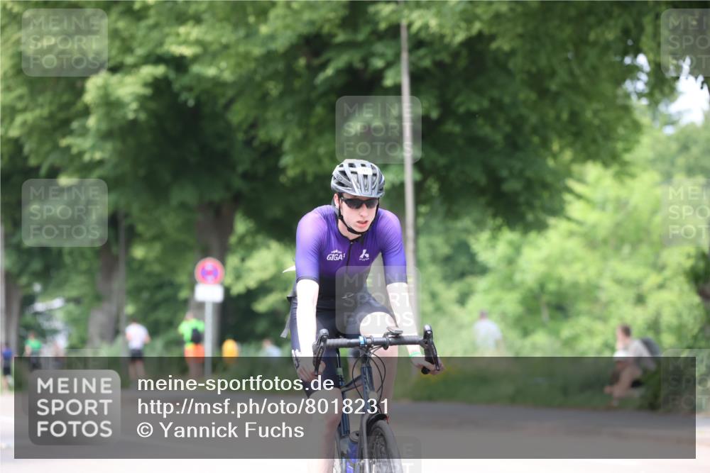 15.06.2025 - 7 Türme Triathlon Yannick Fuchs http://msf.ph/oto/8018231 15.06.2025 13:31:22 Radfahren 741, 859 meine-sportfotos.de