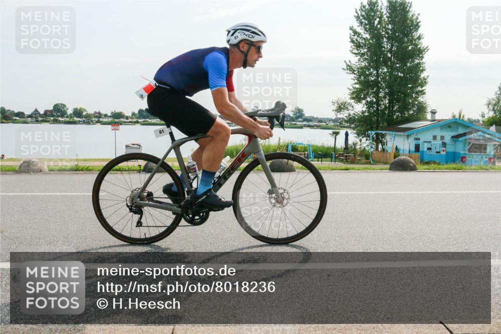 15.06.2025 - 27. Vierlanden-Triathlon H.Heesch http://msf.ph/oto/8018236 15.06.2025 09:26:35 Radfahren 81, 84 meine-sportfotos.de