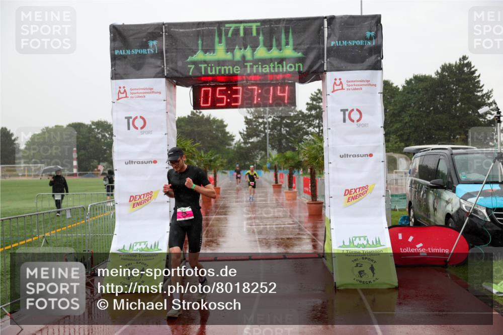 15.06.2025 - 7 Türme Triathlon Michael Strokosch http://msf.ph/oto/8018252 15.06.2025 15:37:14 Ziel 258 meine-sportfotos.de