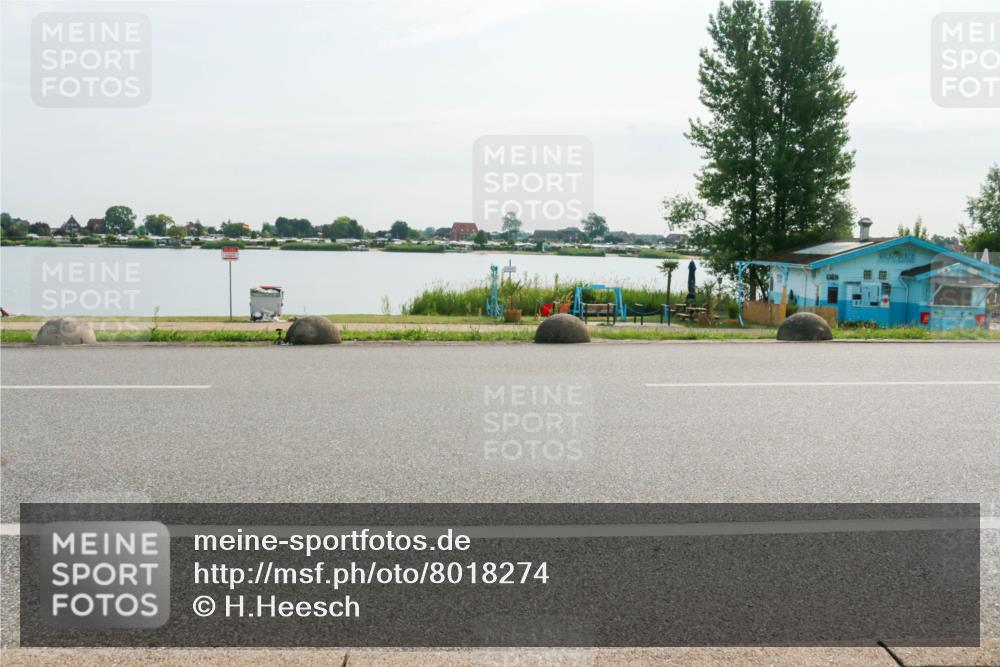 15.06.2025 - 27. Vierlanden-Triathlon H.Heesch http://msf.ph/oto/8018274 15.06.2025 09:28:10 Radfahren  meine-sportfotos.de