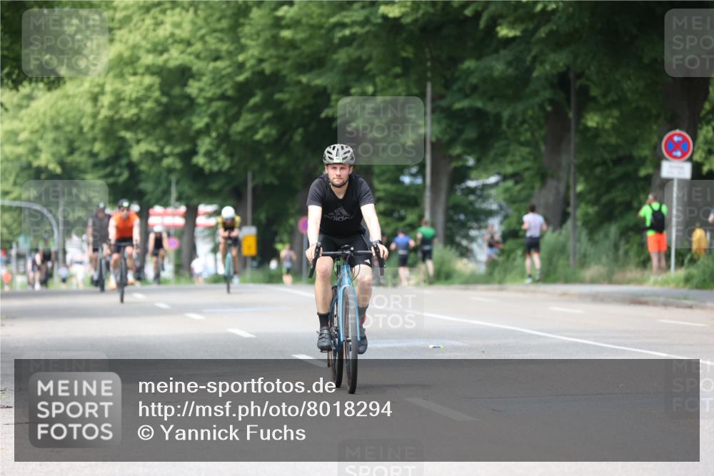 15.06.2025 - 7 Türme Triathlon Yannick Fuchs http://msf.ph/oto/8018294 15.06.2025 13:31:24 Radfahren 384, 741, 859 meine-sportfotos.de