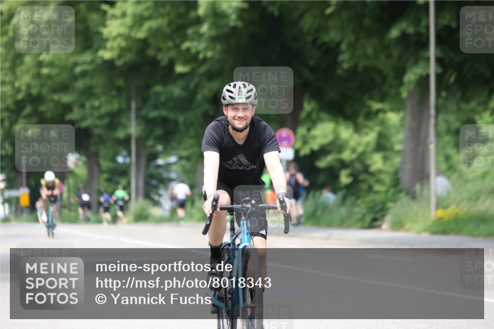 15.06.2025 - 7 Türme Triathlon Yannick Fuchs http://msf.ph/oto/8018343 15.06.2025 13:31:25 Radfahren 384, 741, 859 meine-sportfotos.de