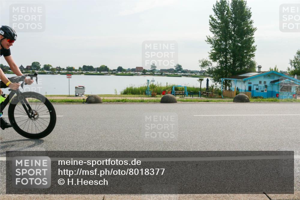 15.06.2025 - 27. Vierlanden-Triathlon H.Heesch http://msf.ph/oto/8018377 15.06.2025 09:30:11 Radfahren 109, 115, 139, 167 meine-sportfotos.de