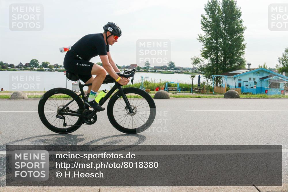 15.06.2025 - 27. Vierlanden-Triathlon H.Heesch http://msf.ph/oto/8018380 15.06.2025 09:30:11 Radfahren 109, 115, 139, 167 meine-sportfotos.de