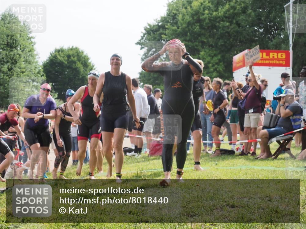 15.06.2025 - 27. Vierlanden-Triathlon KatJ http://msf.ph/oto/8018440 15.06.2025 10:17:38 Schwimmen 485, 488, 492, 493, 519, 532, 537, 552, 557, 562, 572, 582, 588, 594, 626 meine-sportfotos.de