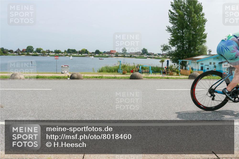 21.06.2025 - 27. Vierlanden-Triathlon H.Heesch http://msf.ph/oto/8018460 15.06.2025 12:00:22 Radfahren 930, 939 meine-sportfotos.de