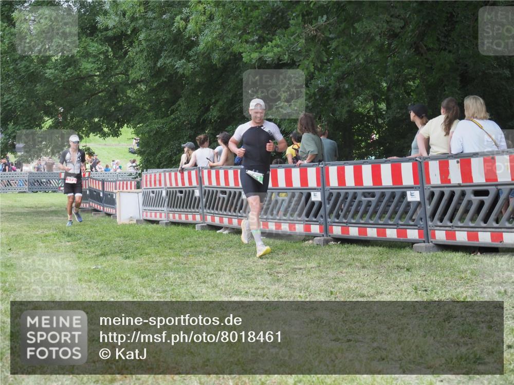 21.06.2025 - 27. Vierlanden-Triathlon KatJ http://msf.ph/oto/8018461 15.06.2025 13:18:26 Ziel 172, 781 meine-sportfotos.de