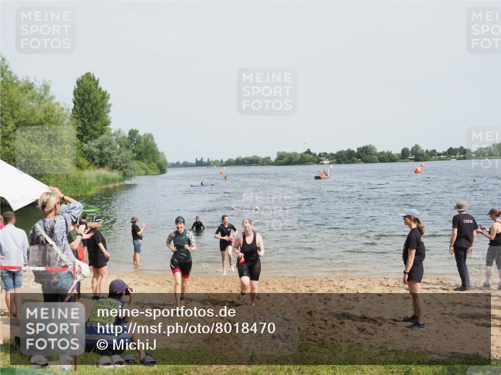 21.06.2025 - 27. Vierlanden-Triathlon MichiJ http://msf.ph/oto/8018470 15.06.2026 10:18:31 Schwimmen 495, 533, 535, 621, 628 meine-sportfotos.de