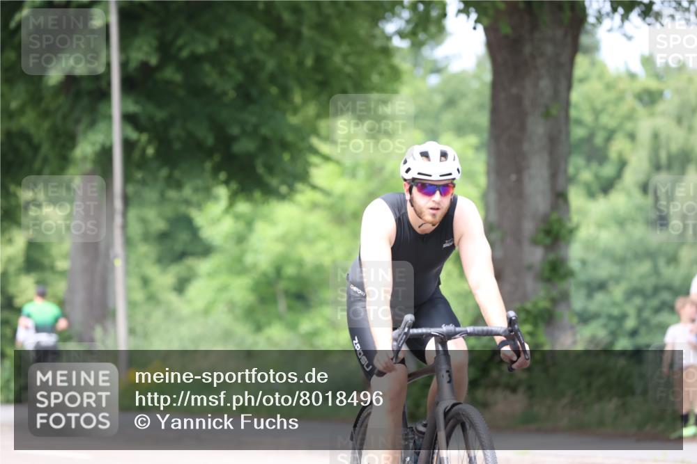 15.06.2025 - 7 Türme Triathlon Yannick Fuchs http://msf.ph/oto/8018496 15.06.2025 13:31:31 Radfahren 384, 467, 1106, 1193 meine-sportfotos.de