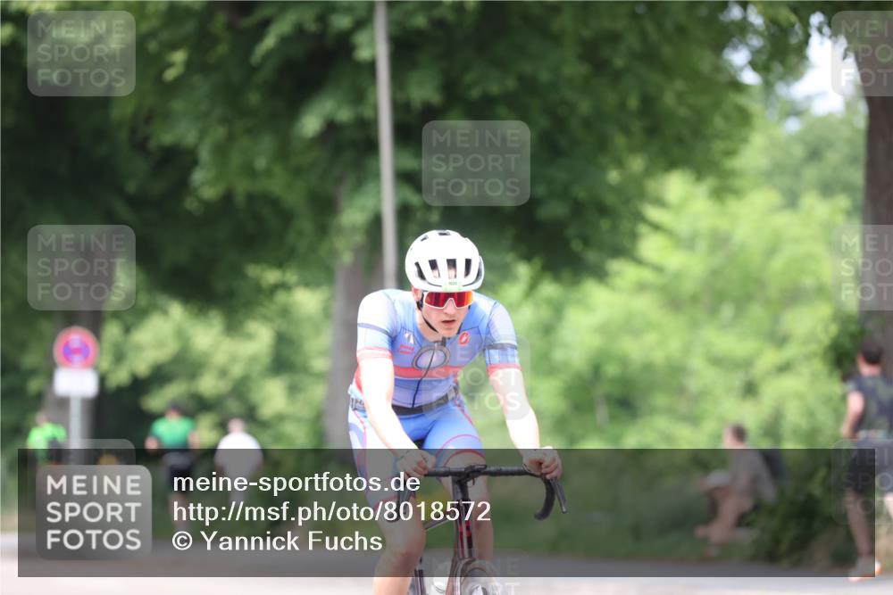 15.06.2025 - 7 Türme Triathlon Yannick Fuchs http://msf.ph/oto/8018572 15.06.2025 13:31:33 Radfahren 384, 467, 1106, 1193 meine-sportfotos.de