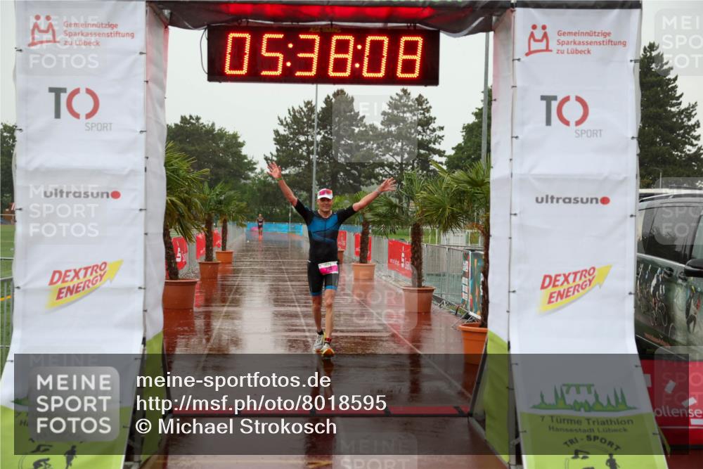 15.06.2025 - 7 Türme Triathlon Michael Strokosch http://msf.ph/oto/8018595 15.06.2025 15:38:08 Ziel 218 meine-sportfotos.de