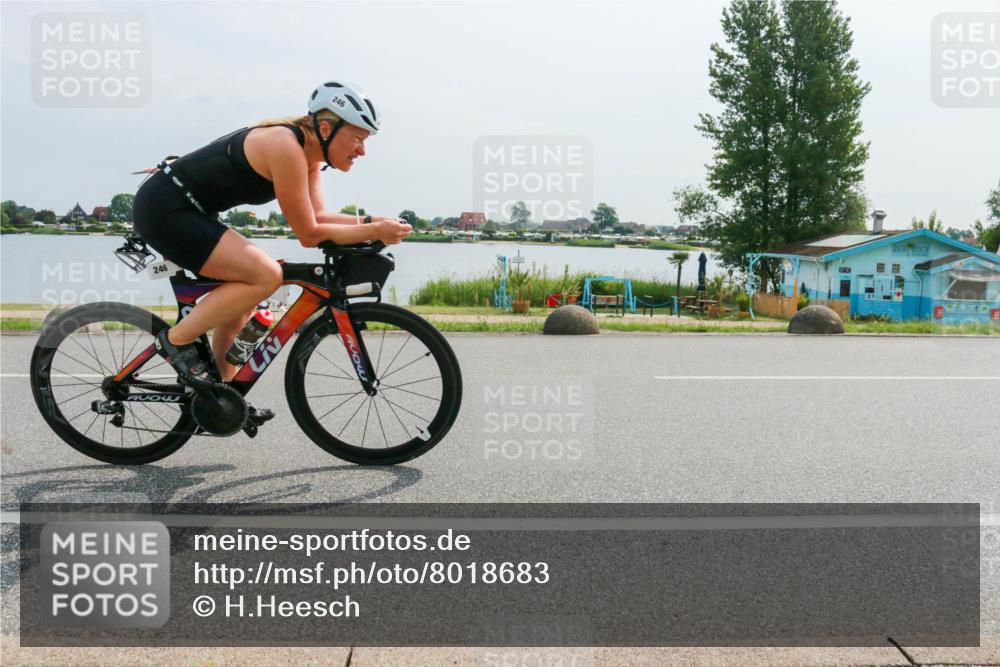 15.06.2025 - 27. Vierlanden-Triathlon H.Heesch http://msf.ph/oto/8018683 15.06.2025 10:19:52 Radfahren 246 meine-sportfotos.de