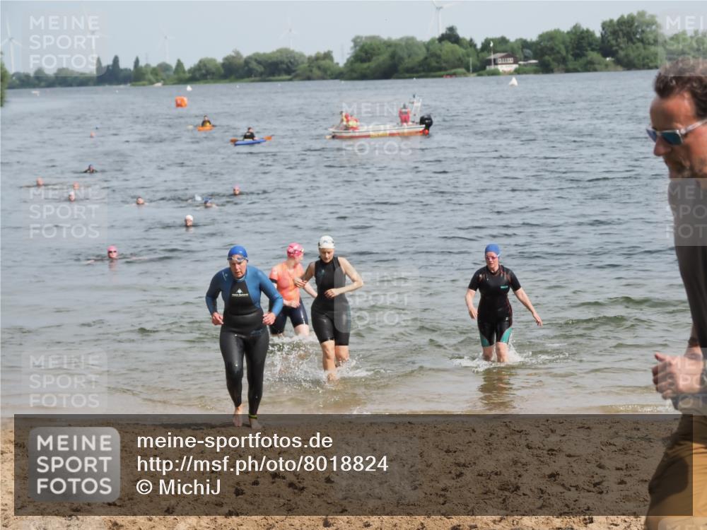 21.06.2025 - 27. Vierlanden-Triathlon MichiJ http://msf.ph/oto/8018824 15.06.2026 10:19:02 Schwimmen 478, 498, 543 meine-sportfotos.de