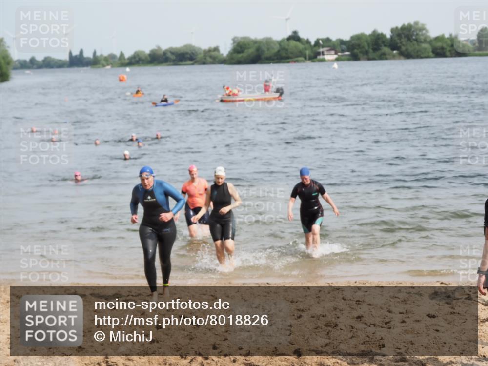 21.06.2025 - 27. Vierlanden-Triathlon MichiJ http://msf.ph/oto/8018826 15.06.2026 10:19:03 Schwimmen 478, 498, 543 meine-sportfotos.de