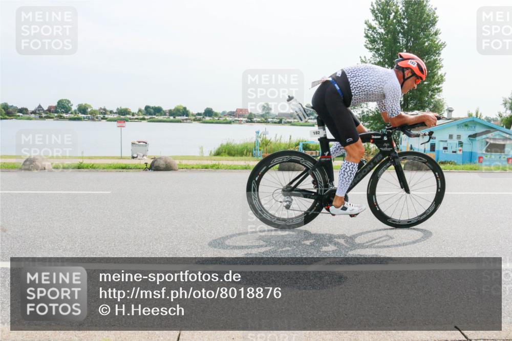 15.06.2025 - 27. Vierlanden-Triathlon H.Heesch http://msf.ph/oto/8018876 15.06.2025 10:20:38 Radfahren 71, 181, 182, 227, 513 meine-sportfotos.de