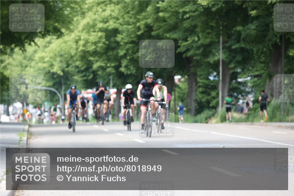 15.06.2025 - 7 Türme Triathlon Yannick Fuchs http://msf.ph/oto/8018949 15.06.2025 13:31:48 Radfahren 234, 327, 582, 665, 708, 986, 988, 990, 1198 meine-sportfotos.de