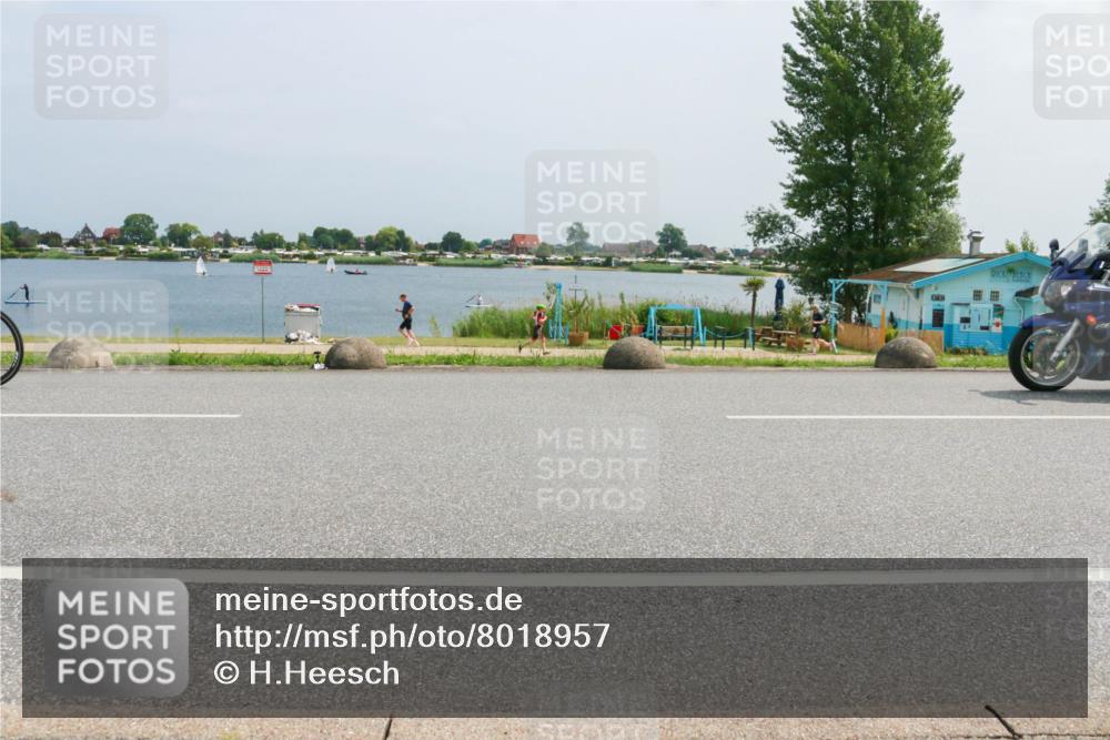 21.06.2025 - 27. Vierlanden-Triathlon H.Heesch http://msf.ph/oto/8018957 15.06.2025 12:00:35 Radfahren 204, 966 meine-sportfotos.de