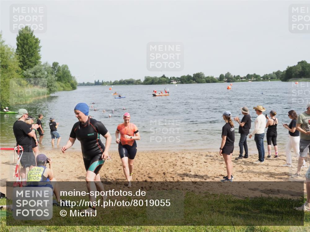 21.06.2025 - 27. Vierlanden-Triathlon MichiJ http://msf.ph/oto/8019055 15.06.2026 10:19:12 Schwimmen 474, 478, 498, 543, 558 meine-sportfotos.de