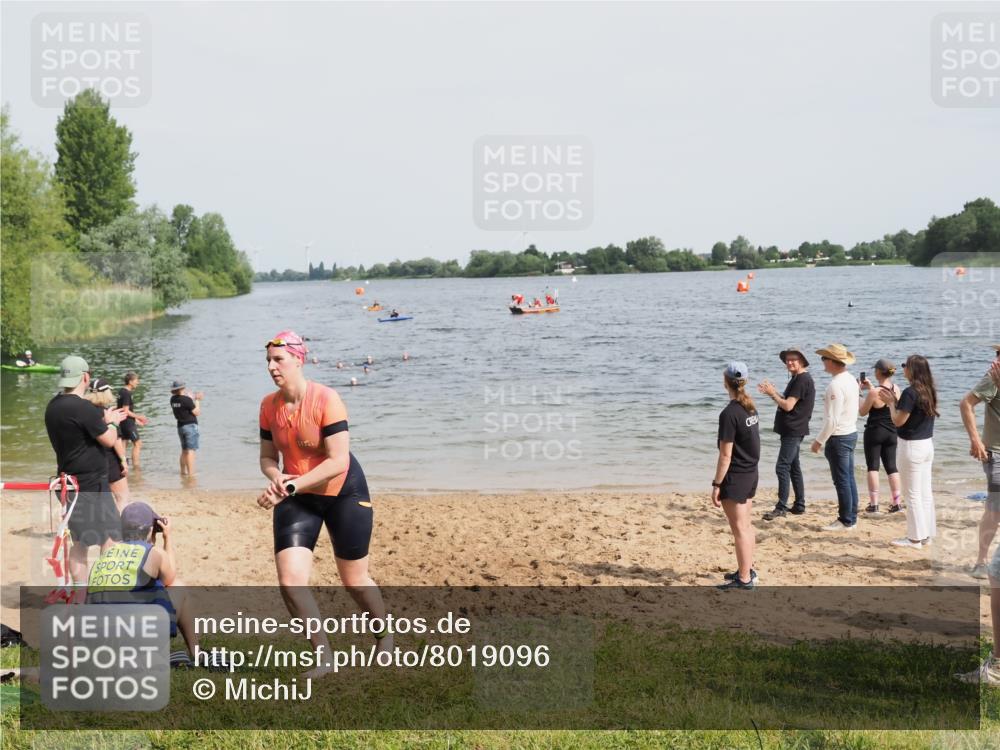 21.06.2025 - 27. Vierlanden-Triathlon MichiJ http://msf.ph/oto/8019096 15.06.2026 10:19:13 Schwimmen 474, 478, 498, 543, 558 meine-sportfotos.de