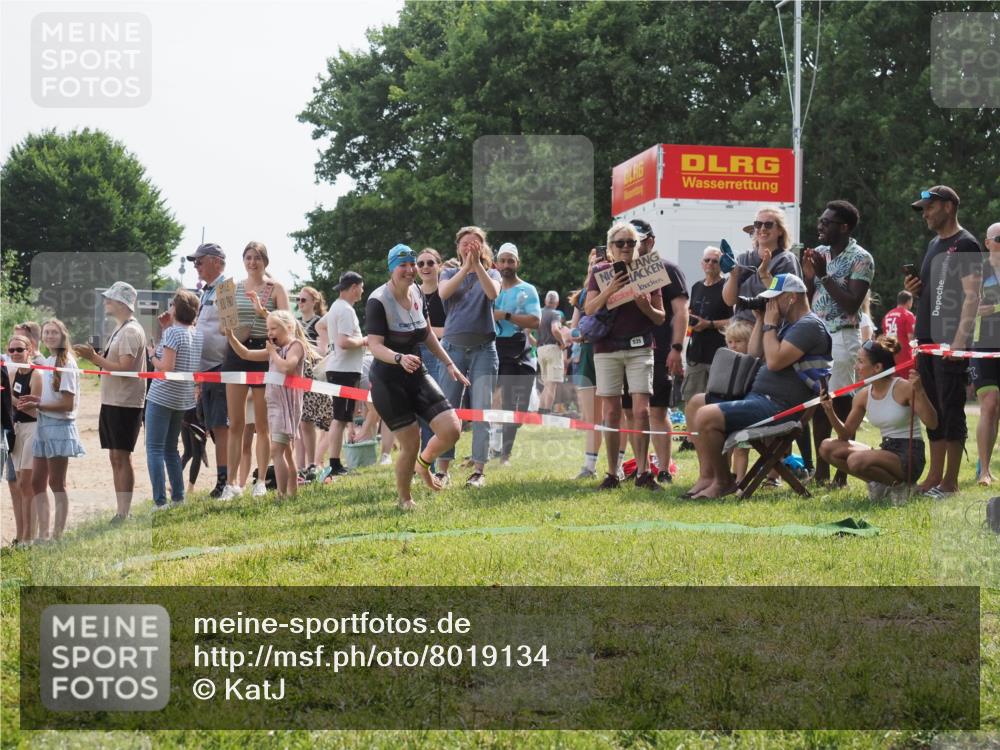15.06.2025 - 27. Vierlanden-Triathlon KatJ http://msf.ph/oto/8019134 15.06.2025 10:18:29 Schwimmen 495, 533, 535, 586, 621, 628 meine-sportfotos.de
