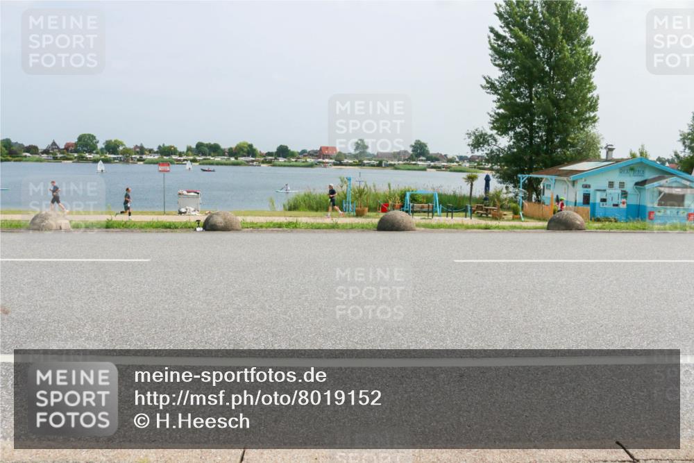 21.06.2025 - 27. Vierlanden-Triathlon H.Heesch http://msf.ph/oto/8019152 15.06.2025 12:00:39 Radfahren 199, 204, 966 meine-sportfotos.de