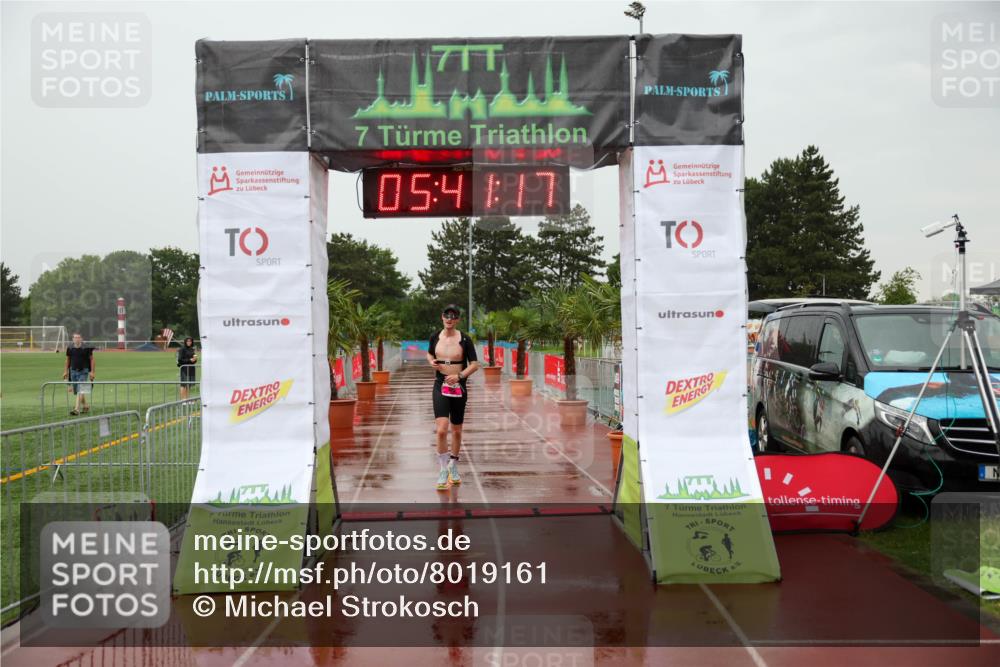 15.06.2025 - 7 Türme Triathlon Michael Strokosch http://msf.ph/oto/8019161 15.06.2025 15:41:17 Ziel 303 meine-sportfotos.de