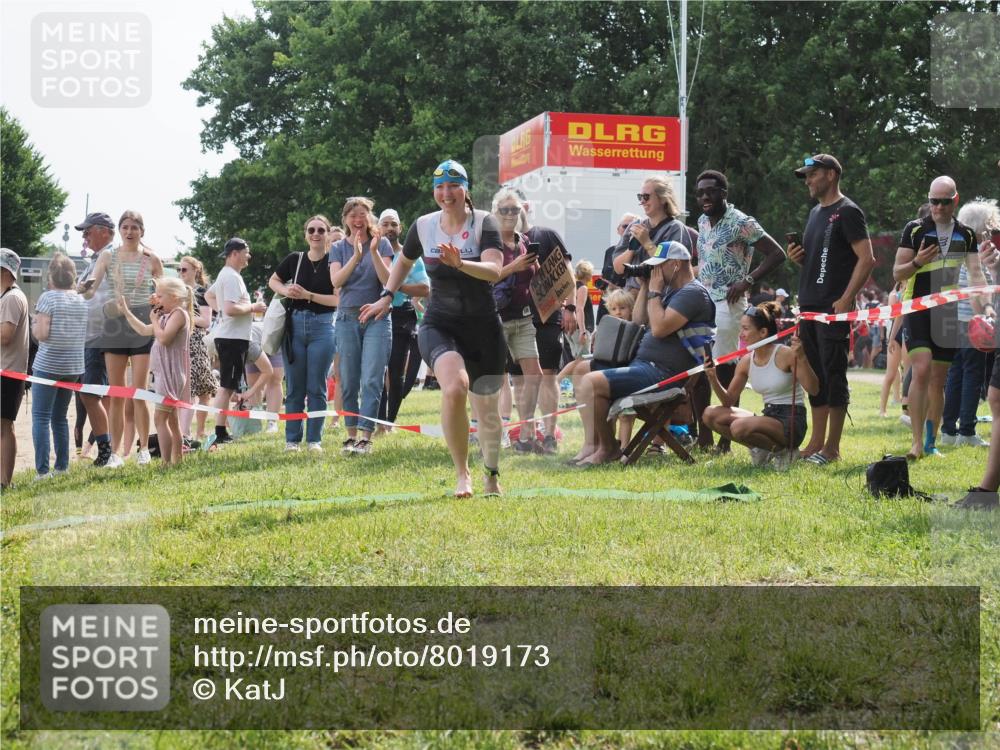 15.06.2025 - 27. Vierlanden-Triathlon KatJ http://msf.ph/oto/8019173 15.06.2025 10:18:30 Schwimmen 495, 533, 535, 586, 621, 628 meine-sportfotos.de