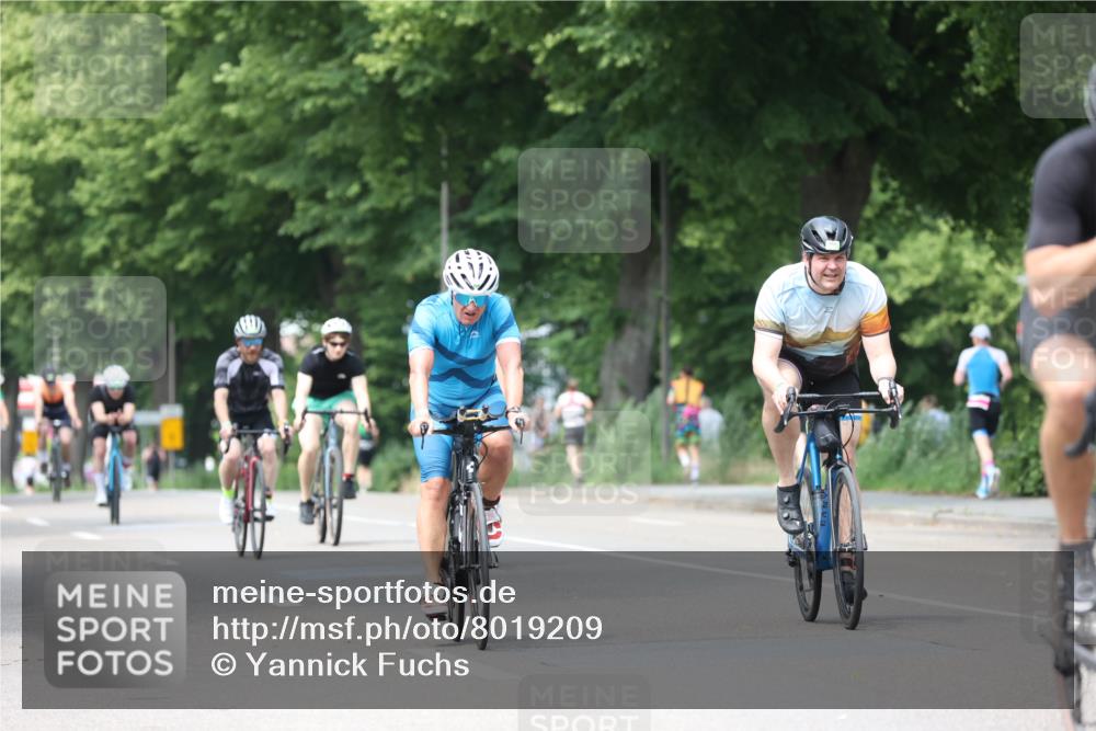 15.06.2025 - 7 Türme Triathlon Yannick Fuchs http://msf.ph/oto/8019209 15.06.2025 13:31:54 Radfahren 327, 665, 708, 784, 990, 1087, 1167 meine-sportfotos.de