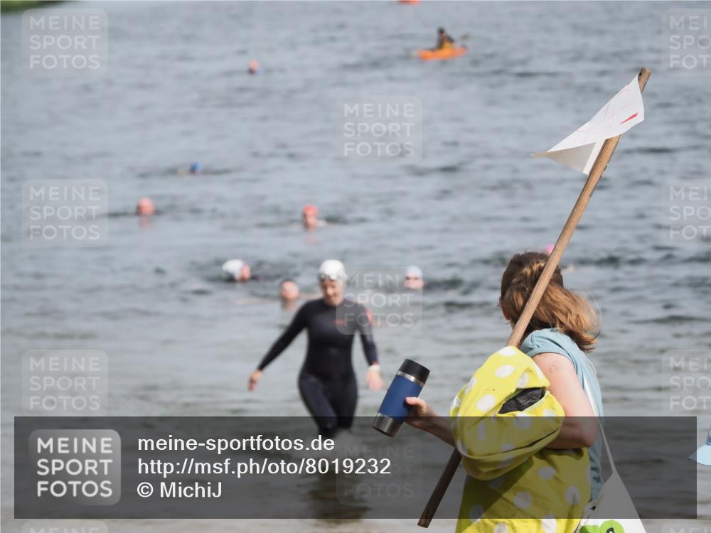 21.06.2025 - 27. Vierlanden-Triathlon MichiJ http://msf.ph/oto/8019232 15.06.2026 10:19:29 Schwimmen  meine-sportfotos.de