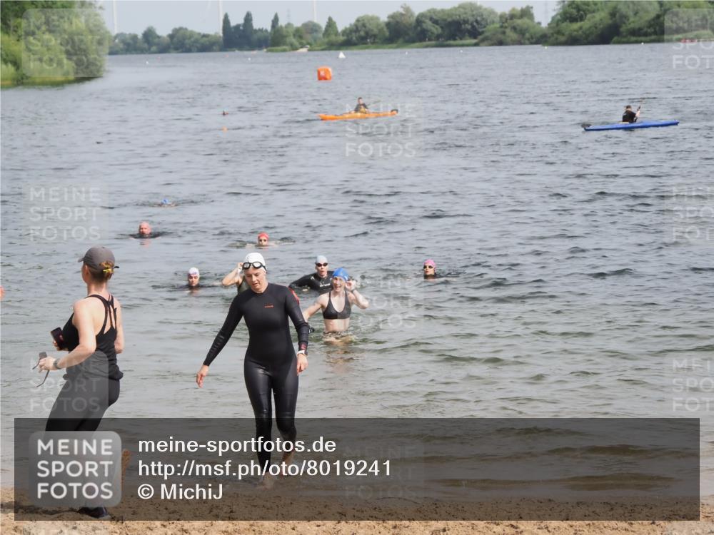 21.06.2025 - 27. Vierlanden-Triathlon MichiJ http://msf.ph/oto/8019241 15.06.2026 10:19:34 Schwimmen 603 meine-sportfotos.de